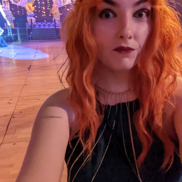 I'm Ashley, your seller! - Picture 10 of 11